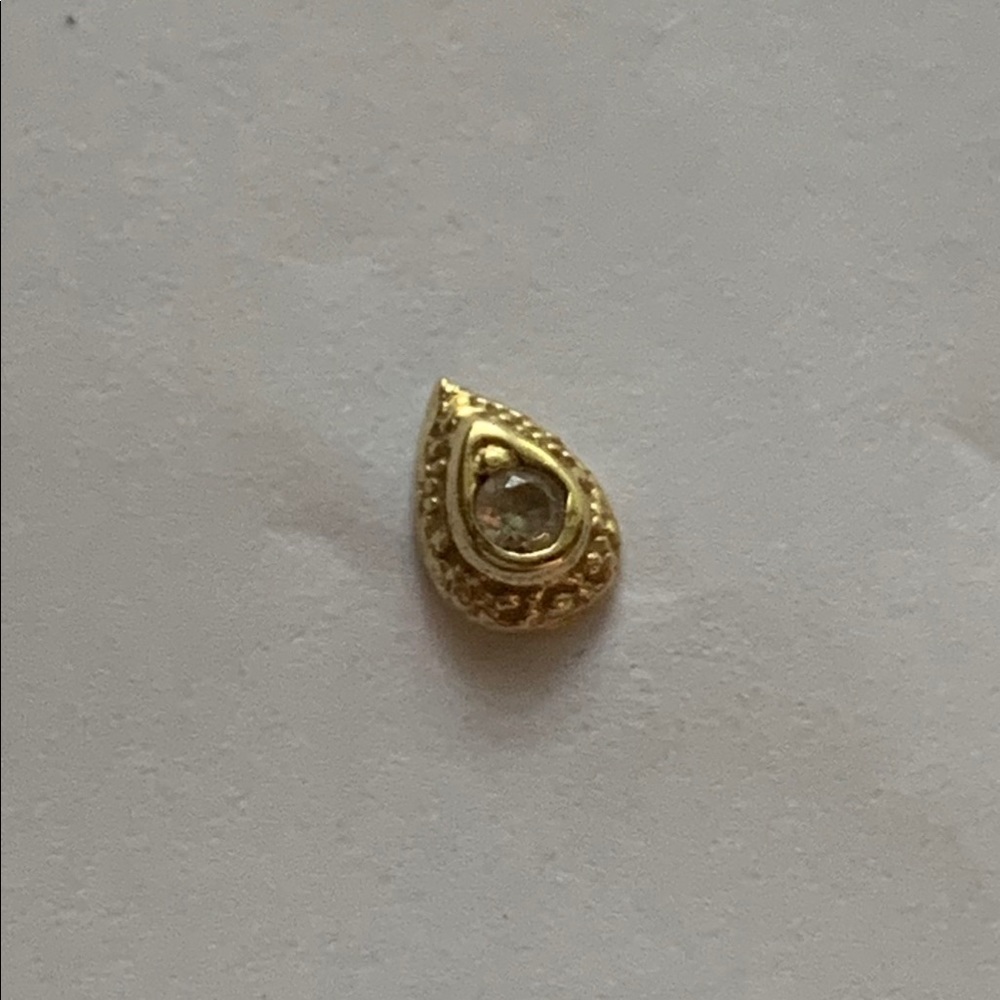 BVLA Nanda Pear 14K Gold Threadless Pin End
